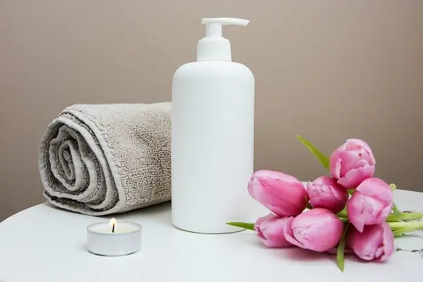 ماساژ صورت؛ راهکار طبیعی برای مراقبت از پوست